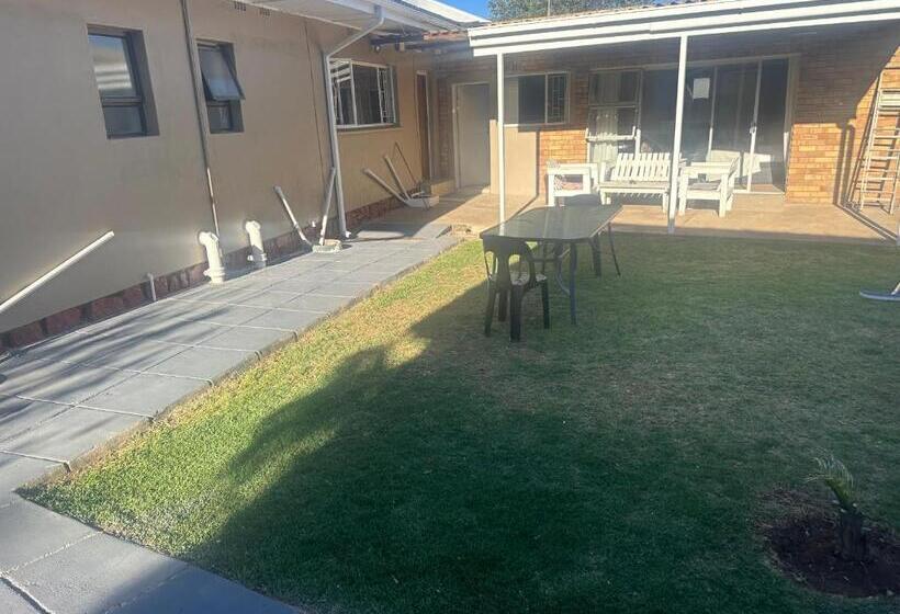 标准工作室带泳池景, Horizon Bed And Breakfast