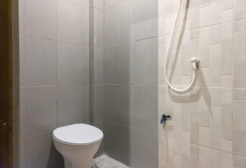 חדר סטנדרט יחיד, Twospaces Living At Graha Asri Syariah