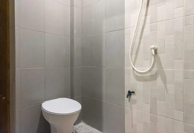 Standard Yhden Hengen Huone, Twospaces Living At Graha Asri Syariah