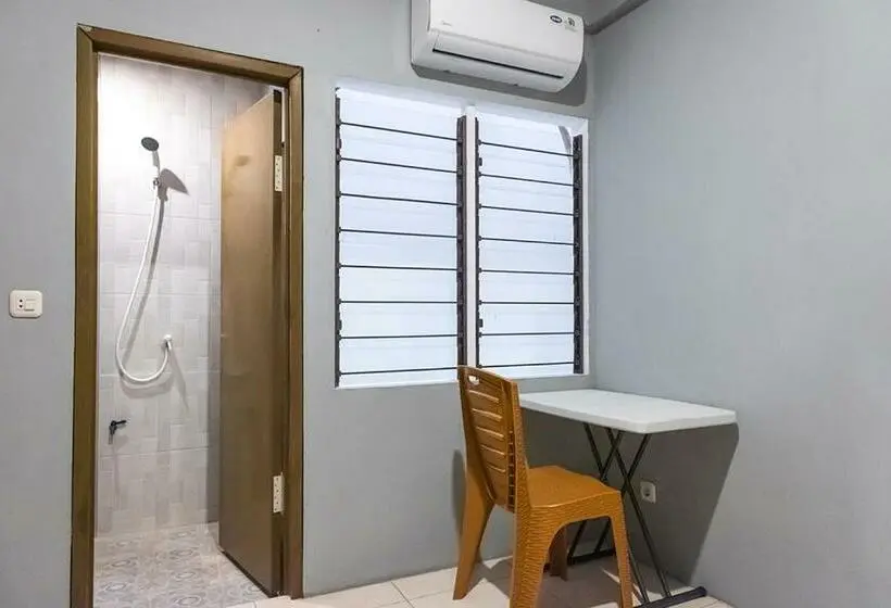 Standard Yhden Hengen Huone, Twospaces Living At Graha Asri Syariah
