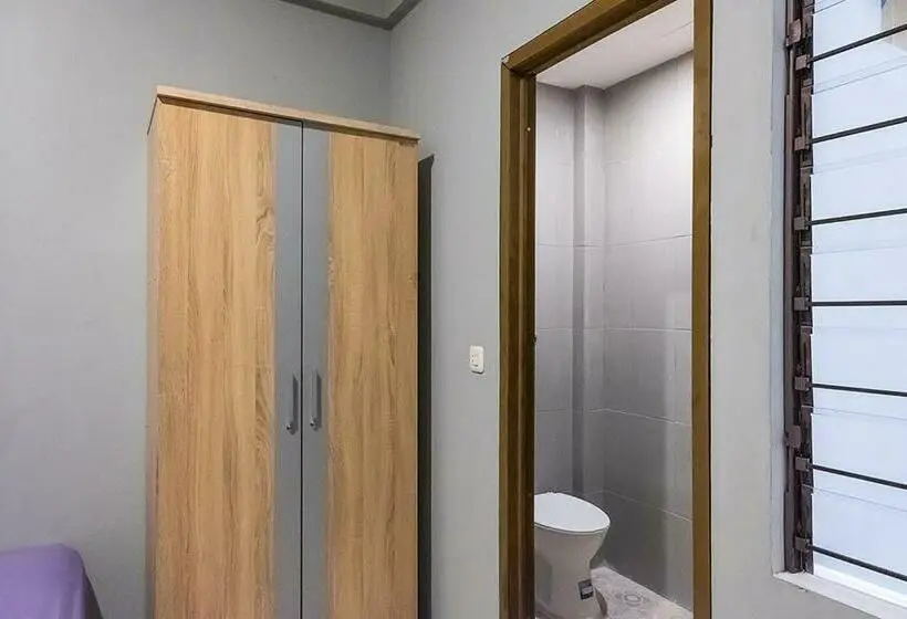 Standard Yhden Hengen Huone, Twospaces Living At Graha Asri Syariah