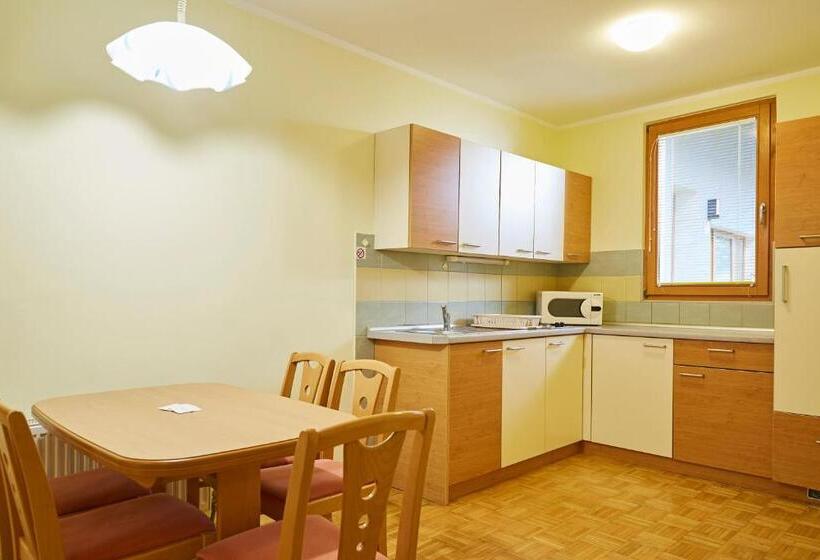 استودیوی استاندارد, Thermal Resort Lendava