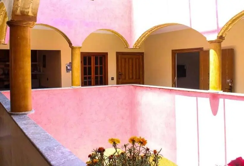 デラックスルーム, Akwaba Lodge