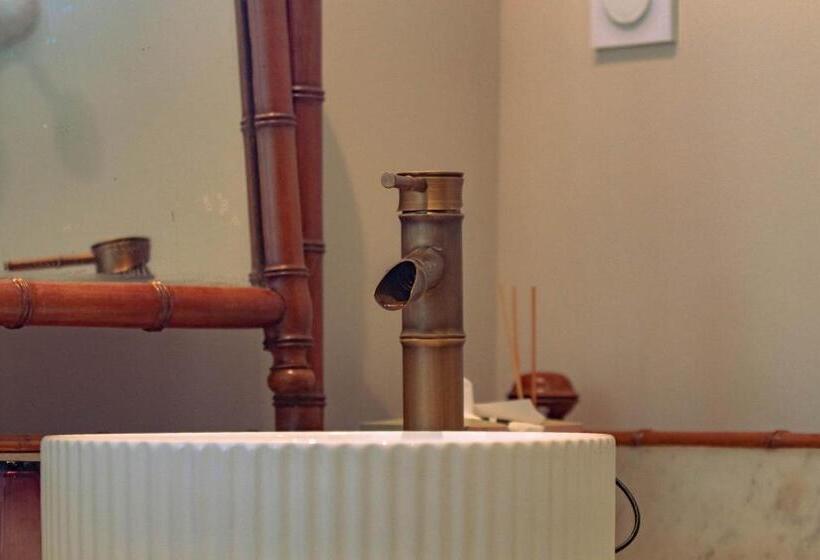 غرفة قياسية مزوَّدة بتراس, Les Jardins De Nanine