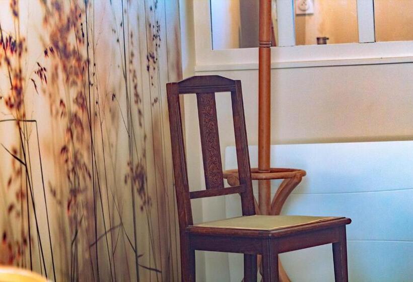 غرفة قياسية مزوَّدة بتراس, Les Jardins De Nanine