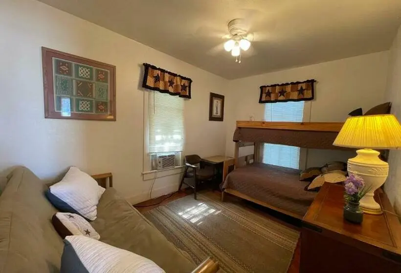 スタンダードルーム, Carriage Inn Utopia Suite 4