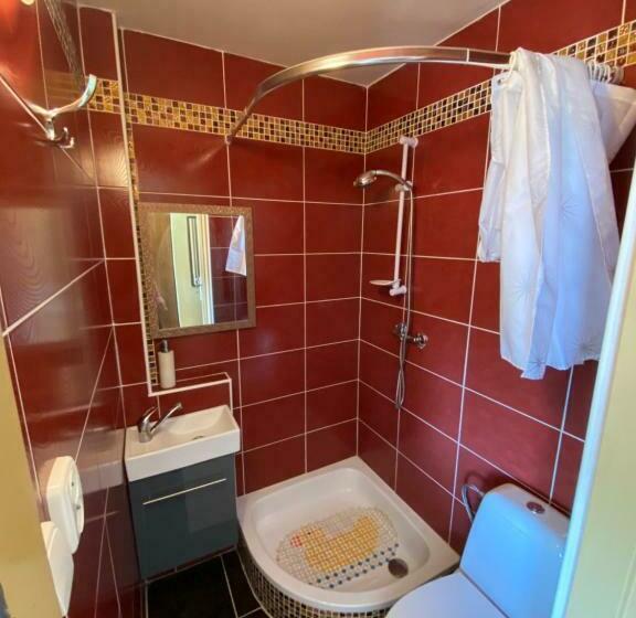 标准间, Penzión U Aďky