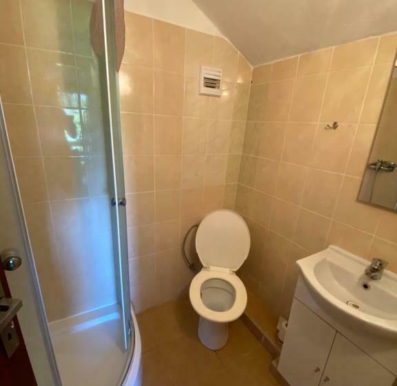 标准间, Penzión U Aďky