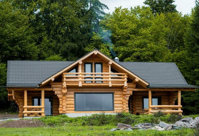 בית, 4 חדרי שינה, Harghita Log Houses