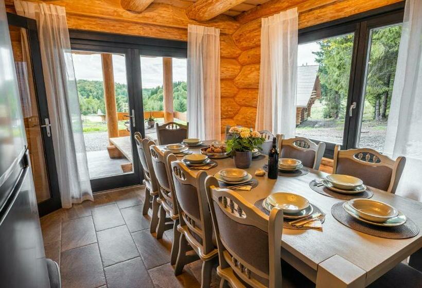 בית, 4 חדרי שינה, Harghita Log Houses