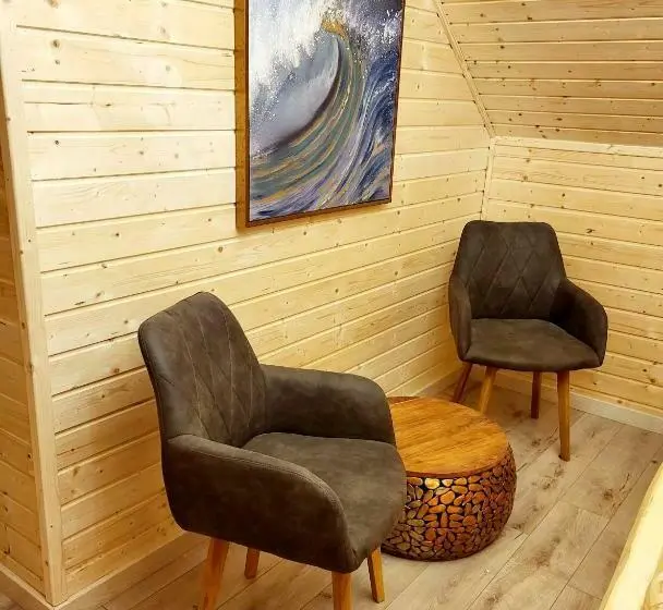 ４ベッドルームハウス, Harghita Log Houses