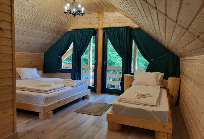 ４ベッドルームハウス, Harghita Log Houses