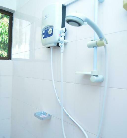 اتاق لوکس, Flamingo Hotel Kinyerezi