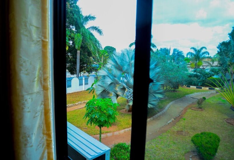 اتاق استاندارد, Flamingo Hotel Kinyerezi