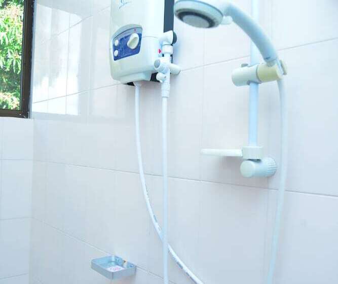 اتاق لوکس, Flamingo Hotel Kinyerezi