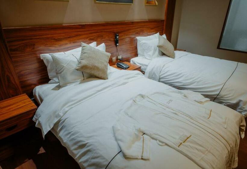 اتاق استاندارد, Atmosphere Hotel & Spa