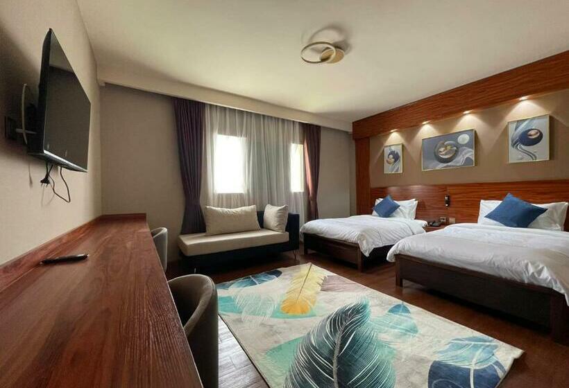 سوییت, Atmosphere Hotel & Spa