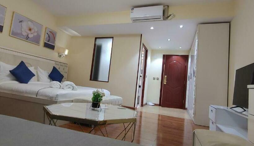 سوئیت با تخت بزرگ, Atmosphere Hotel & Spa