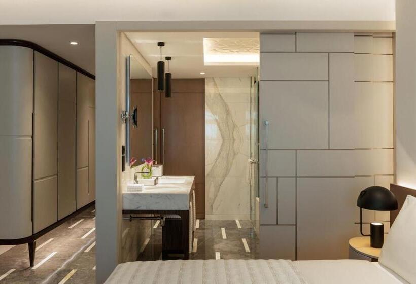 اتاق استاندارد با تخت بزرگ, Le Royal Méridien Doha