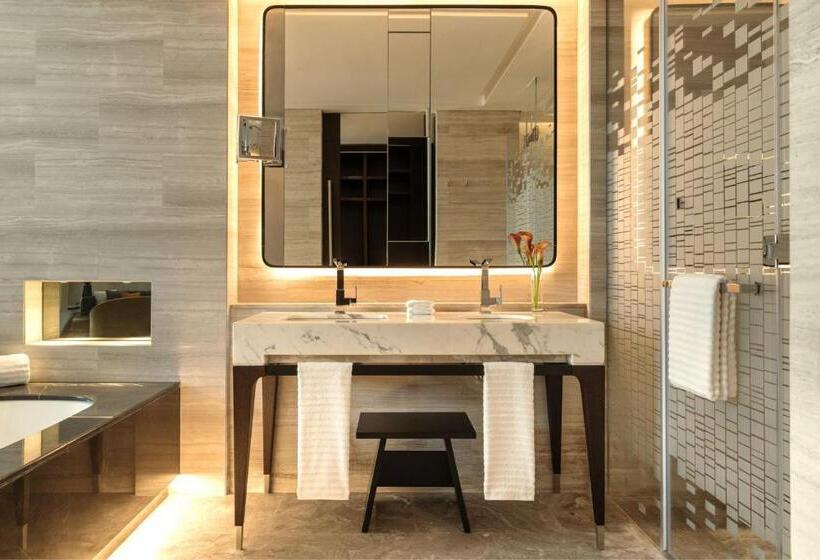 استودیوی سوپریور, Le Royal Méridien Doha