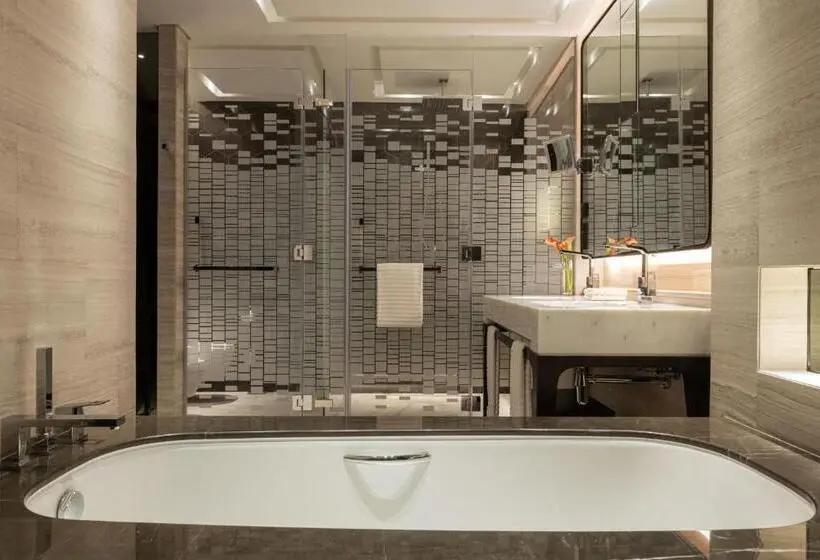 1 Bedroom Deluxe Apartment
