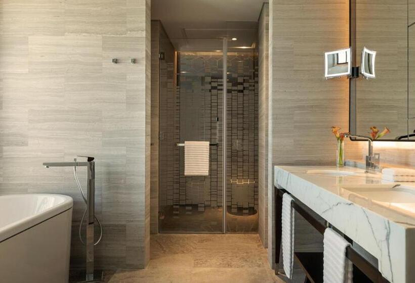 آپارتمان ممتاز سه‌خوابه رو به دریا, Le Royal Méridien Doha