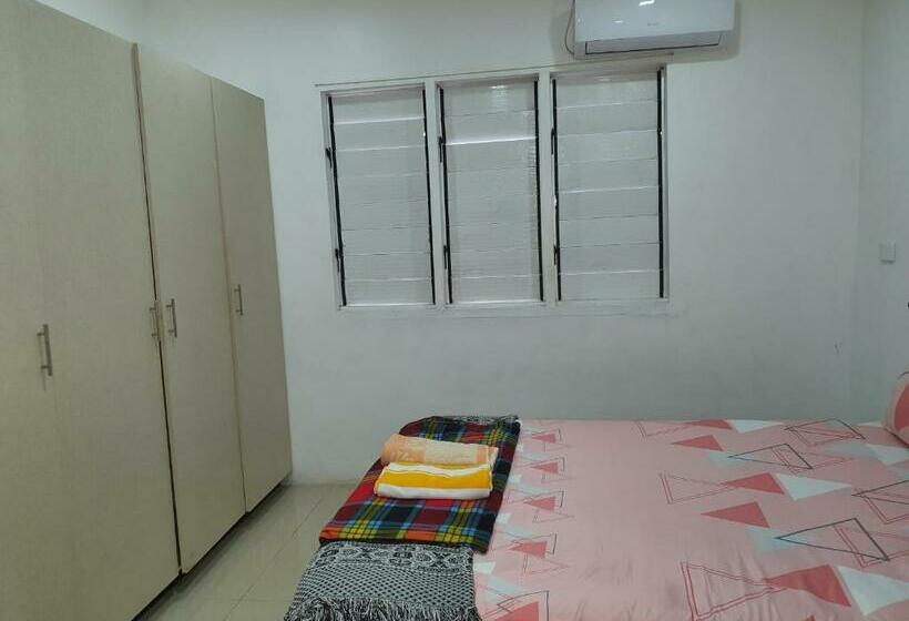 스탠다드 룸, Single Room With Shared Kitchen And Living Room