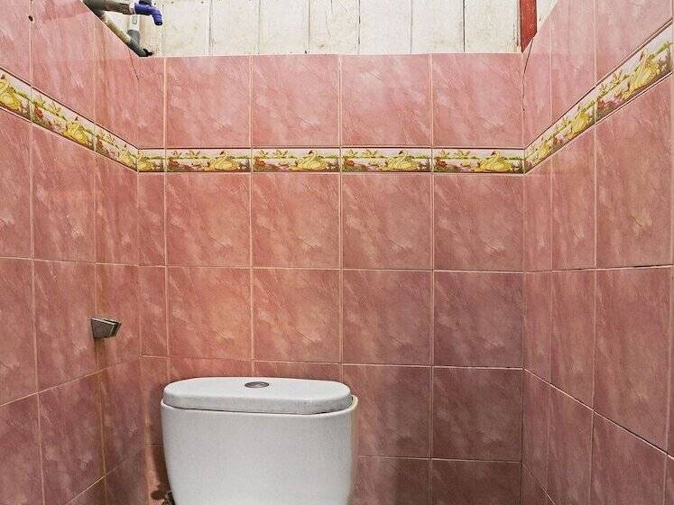 エコノミールーム, Spot On 91793 Maila Homestay