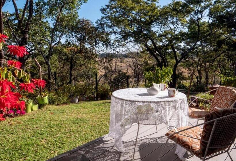 Deluxe room with river view, Nature On The Hill