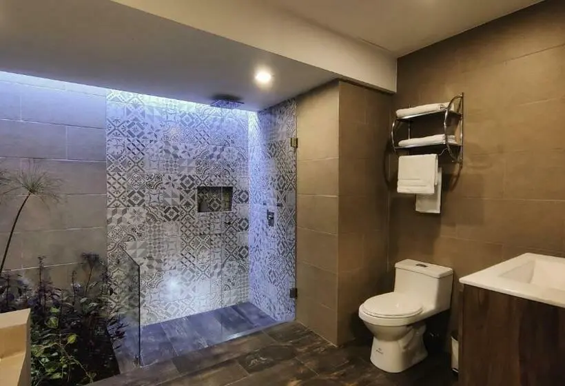 Deluxe Kolmen Hengen Huone, 593 Hotel Boutique Baños