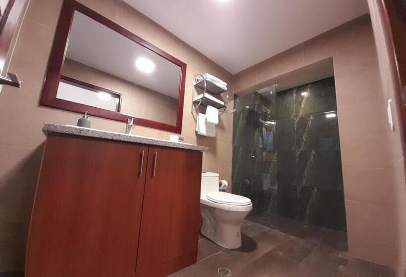اتاق لوکس سه تخته, 593 Hotel Boutique Baños
