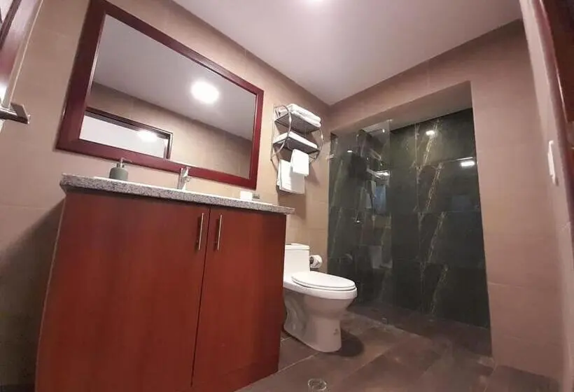 Deluxe Kolmen Hengen Huone, 593 Hotel Boutique Baños
