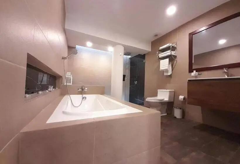 Deluxe Suite King Bed, 593 Hotel Boutique Baños
