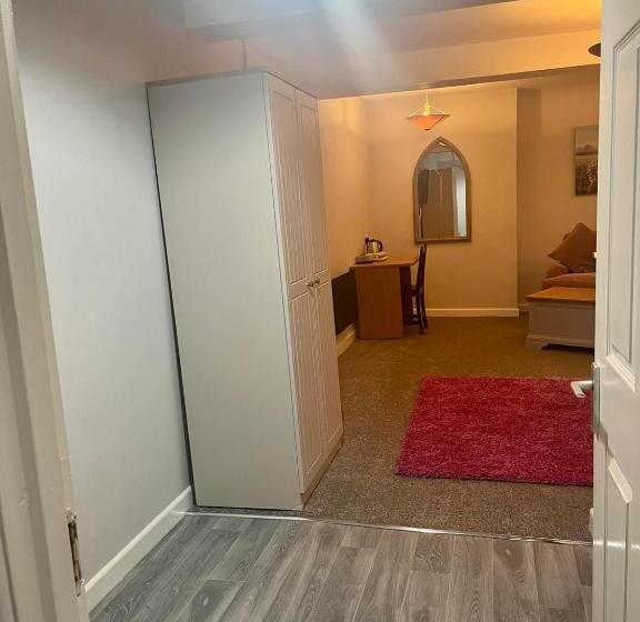 غرفة ديلوكس سرير كينج, Y Teifi Room Only