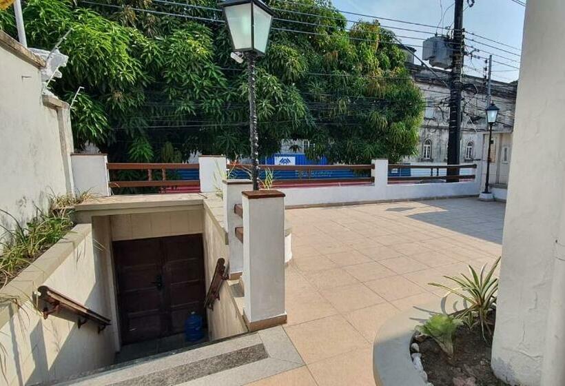 Suíte Vista Jardim, Casa 307