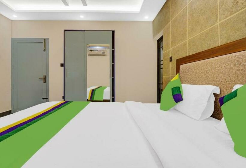 スタンダードルーム, Treebo Pushpak Service Apartment