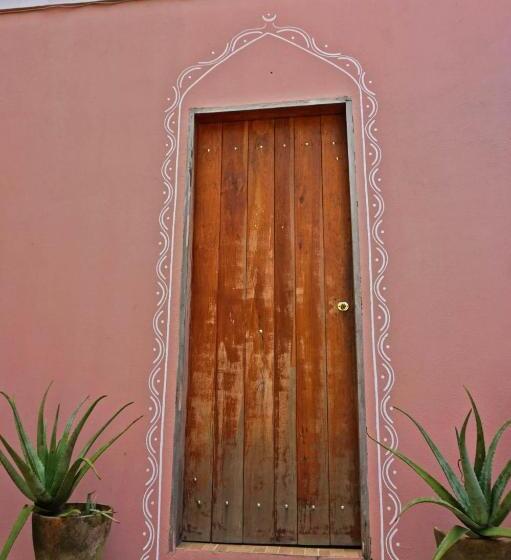 Standard Tent, Casa Das Irmãs   Só Mulheres   Women Only