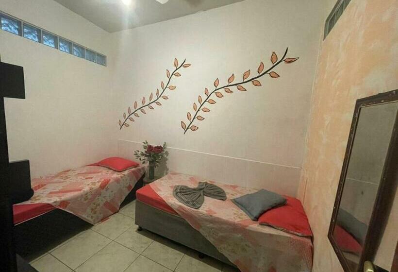 스탠다드 룸, Hostel Hotel Califórnia