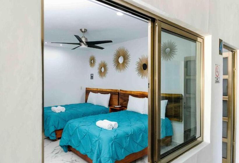 Номер Deluxe, Naomi City Center