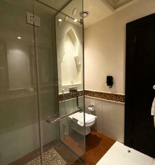 اتاق لوکس با تخت بزرگ, Al Mashreq Boutique