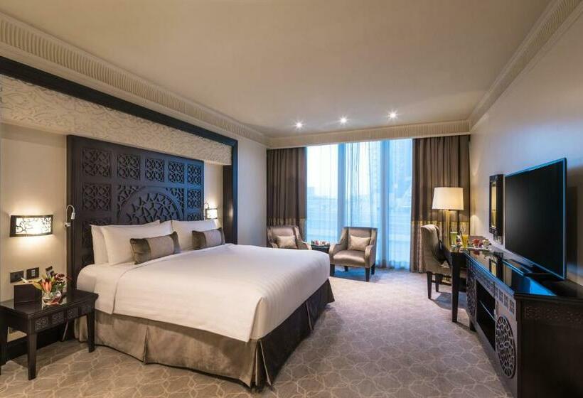 اتاق اجرایی, Al Mashreq Boutique