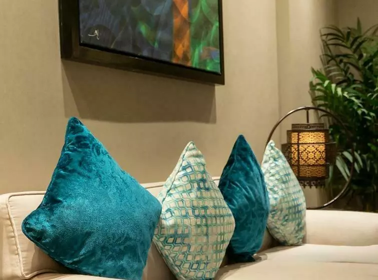 ロイヤルスイート, Al Mashreq Boutique