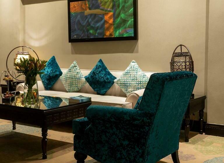 سوئیت رویال, Al Mashreq Boutique