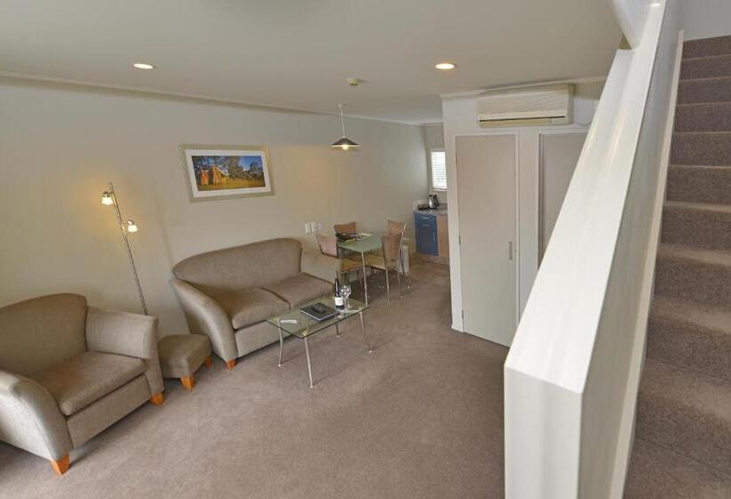 Апартаменты Семейные 1 Спальня, Brougham Heights Motel