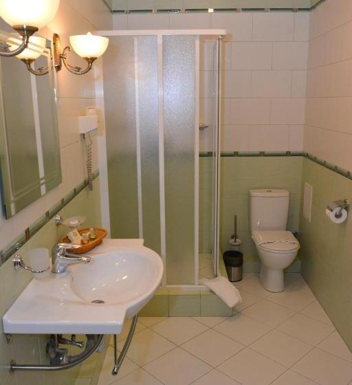 اتاق راحتی یک تخته, Atrium