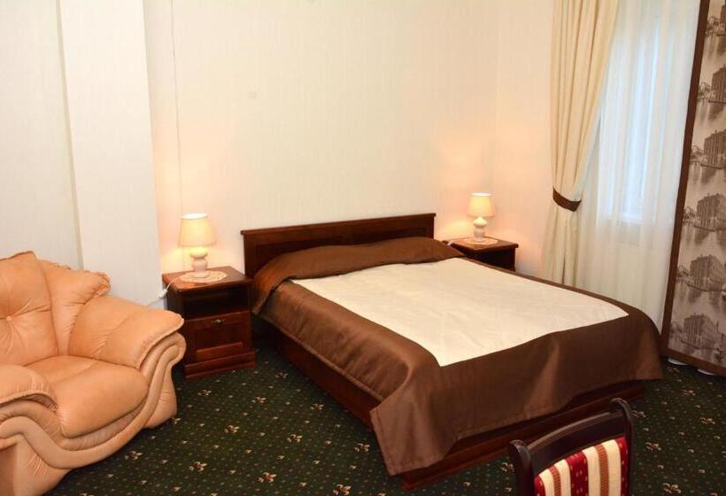 اتاق راحتی, Atrium