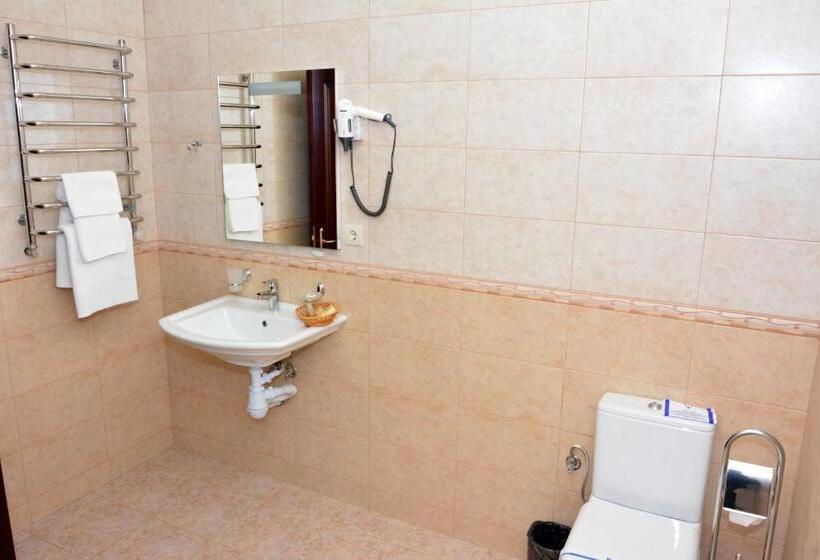 سوییت جونیور, Atrium