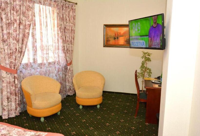 سوییت جونیور, Atrium