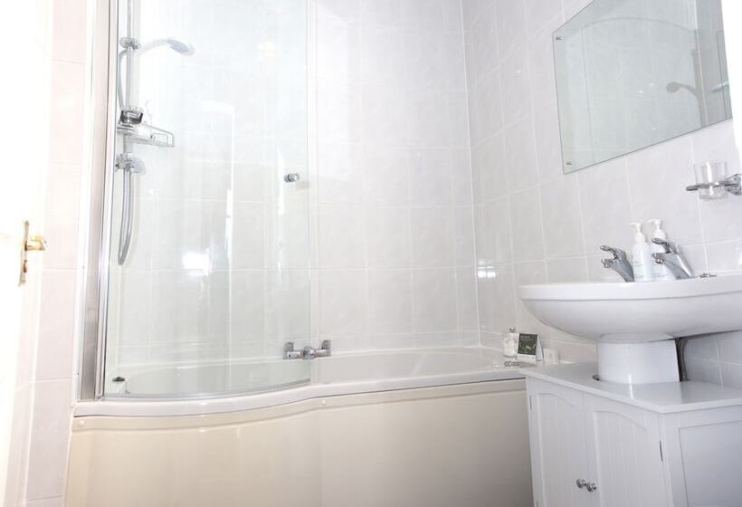 חדר סופריור, Beaumont Guest House   Free Off Site Health Club   Adults Only