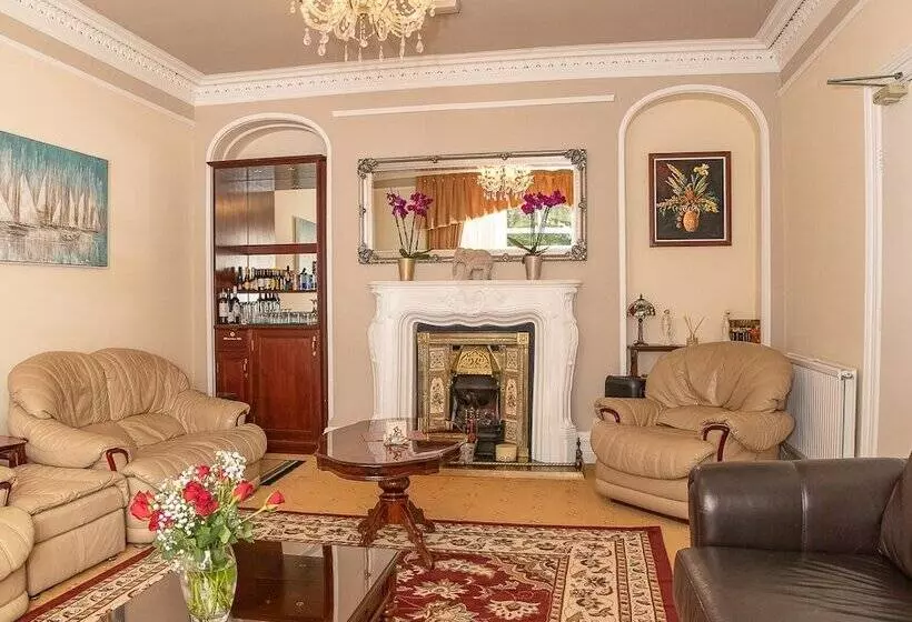 Standard-huone, Beaumont Guest House Windermere   Adult Only   Free Car Park & Off Site Access To The Local Health C